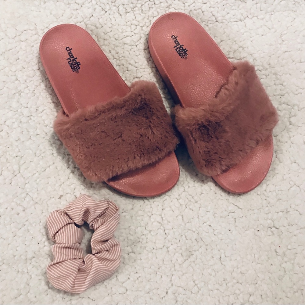 🔴4 for 30🔴 Faux Fur Pink Slipper Slide Sandals - Picture 2 of 4